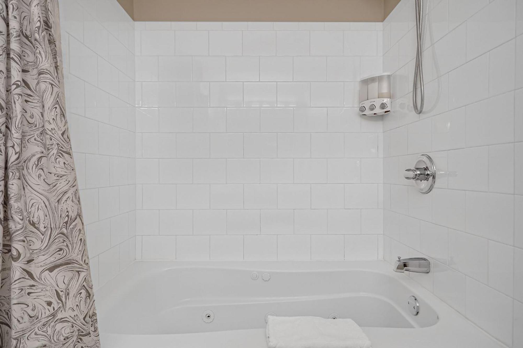 Lux Townhouse, Walk To All, Sleeps 6 Adults 루이빌 외부 사진