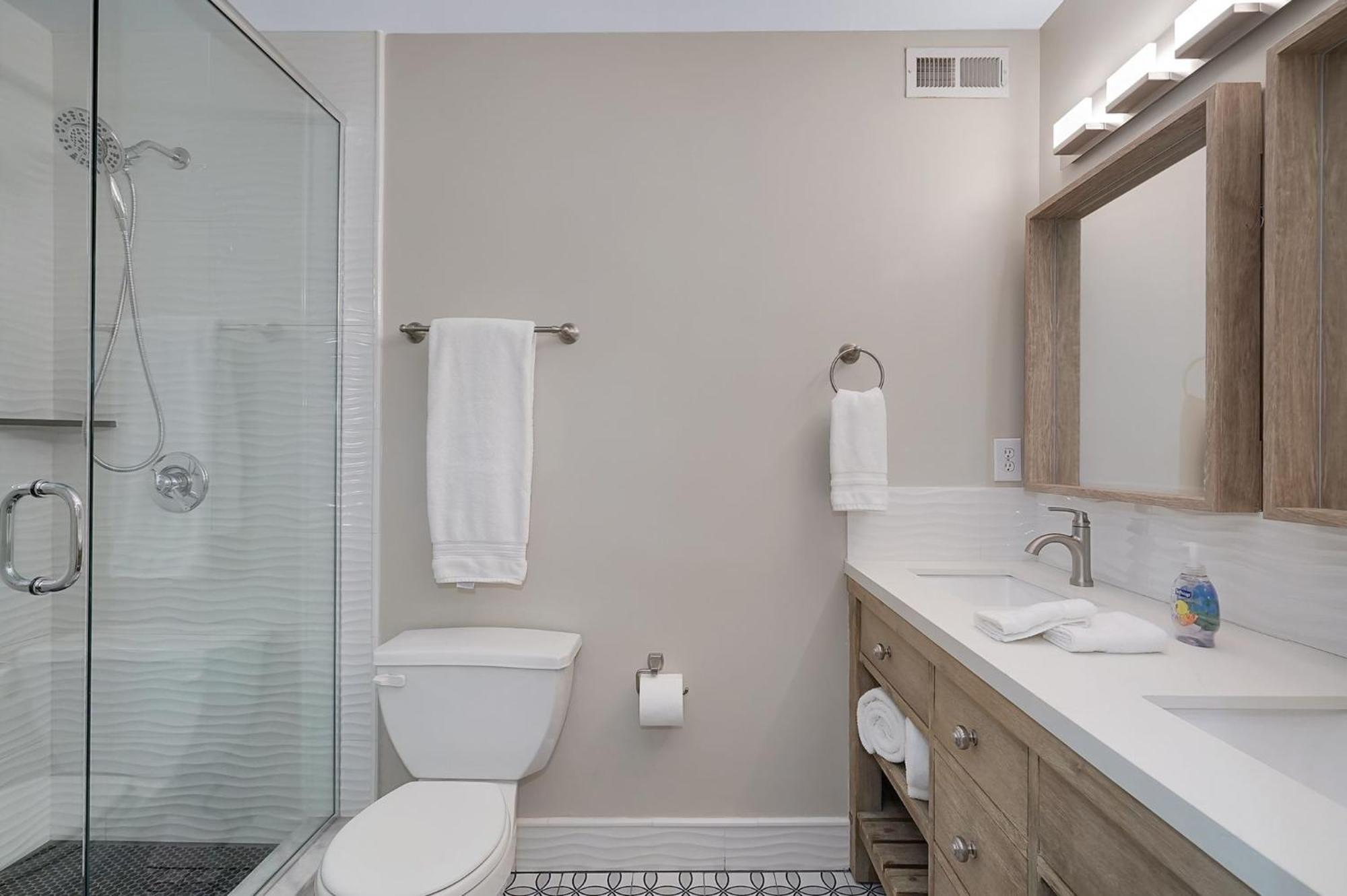 Lux Townhouse, Walk To All, Sleeps 6 Adults 루이빌 외부 사진